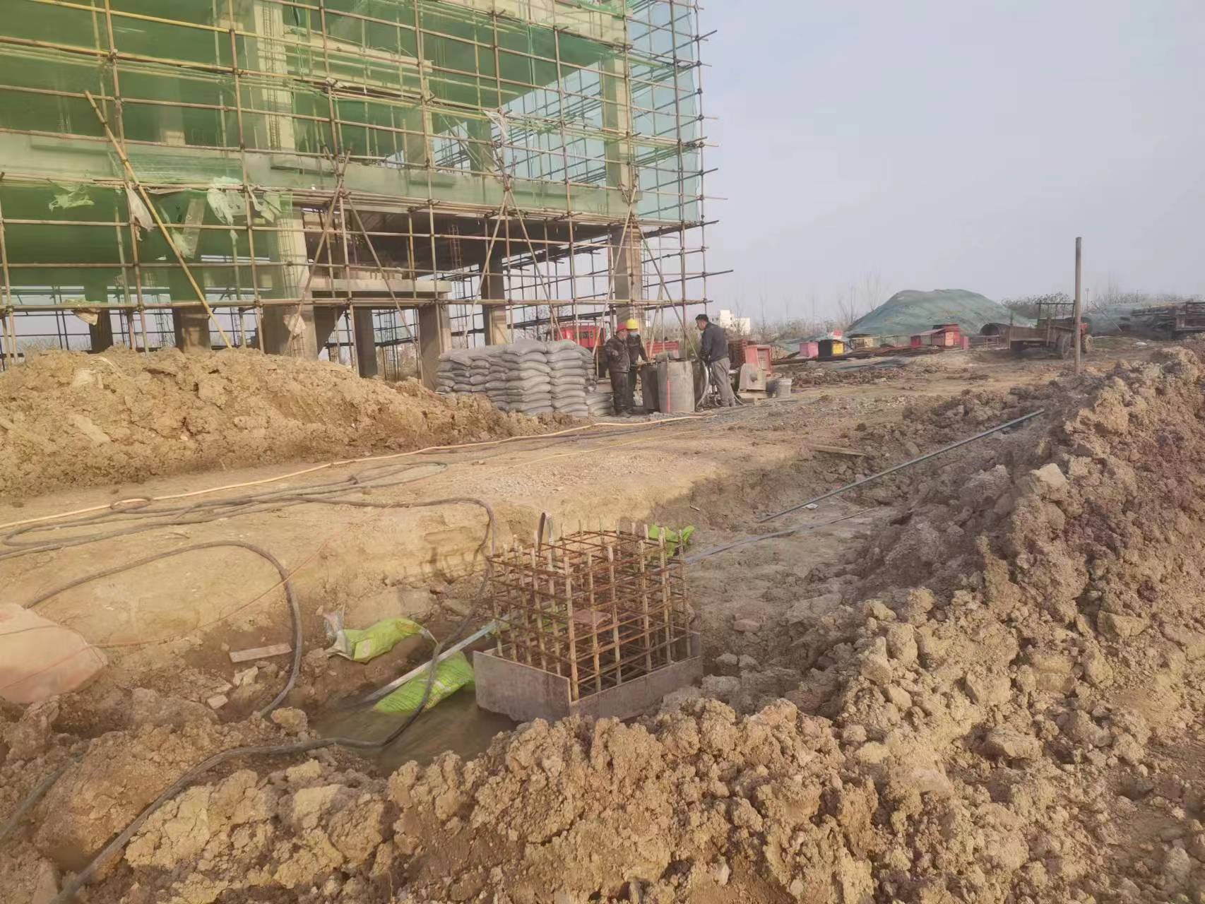 万年当桥梁出现裂缝的时候应该及时加固修补